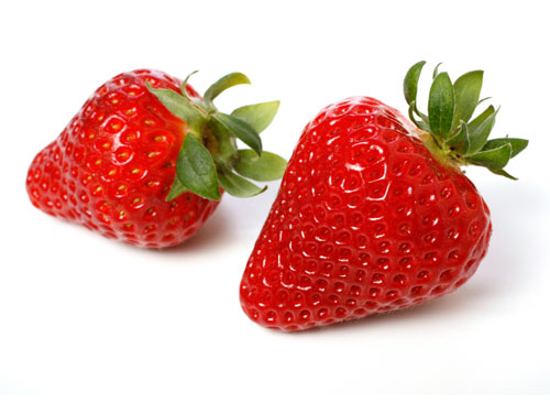 làm trắng răng bằng dâu tây