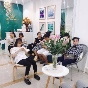 Cơ sở nha khoa uy tín phải được nhiều khách hàng tin tưởng, đánh giá cao